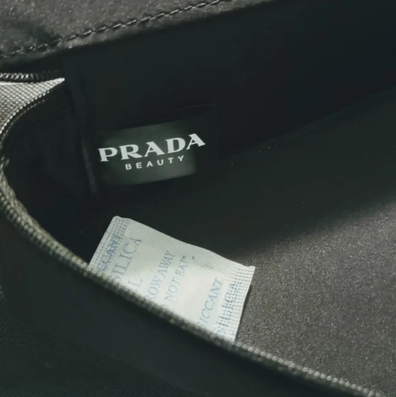 🆕 Prada Triangle Beauty Pouch w/dust bag - Picture 4 of 7